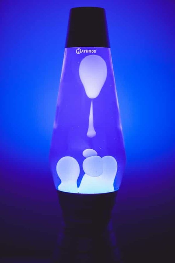 Quelle est la meilleure façon de transformer des bouteilles en verre en lanternes de jardin ?